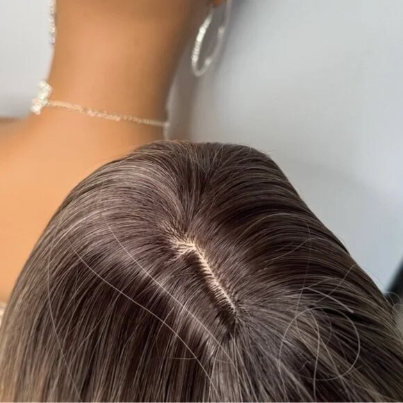 Balayage Blonde Short Wig with bangs - Picture 5 of 6